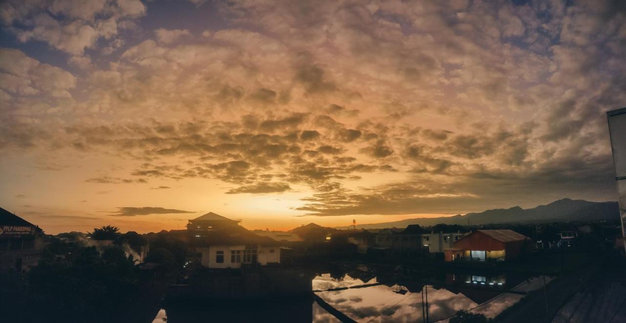 Hotel Mandari Pabean Buleleng Esterno foto