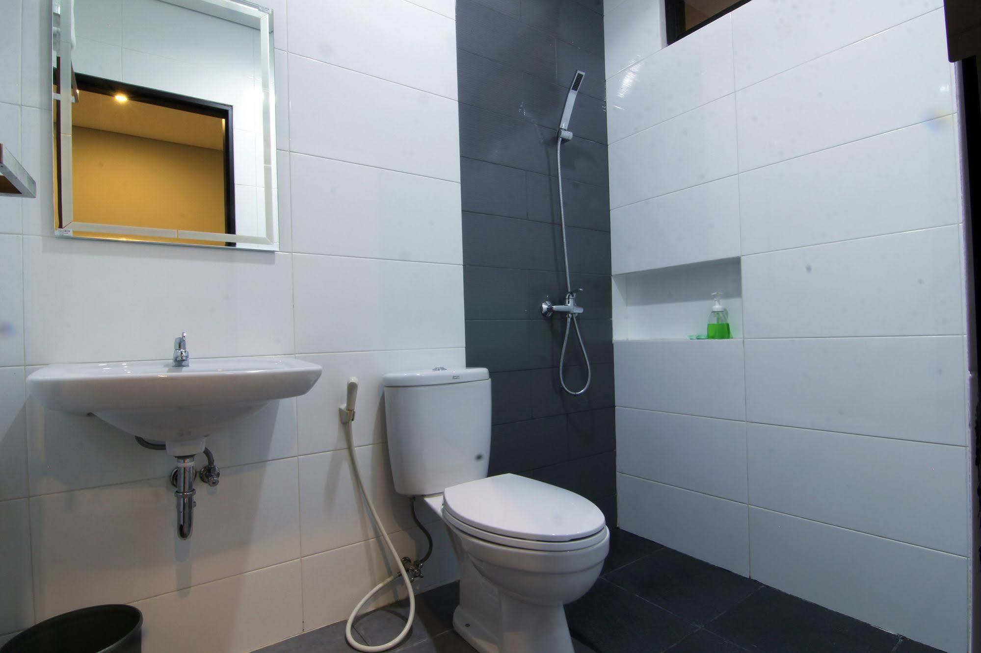 Hotel Mandari Pabean Buleleng Esterno foto
