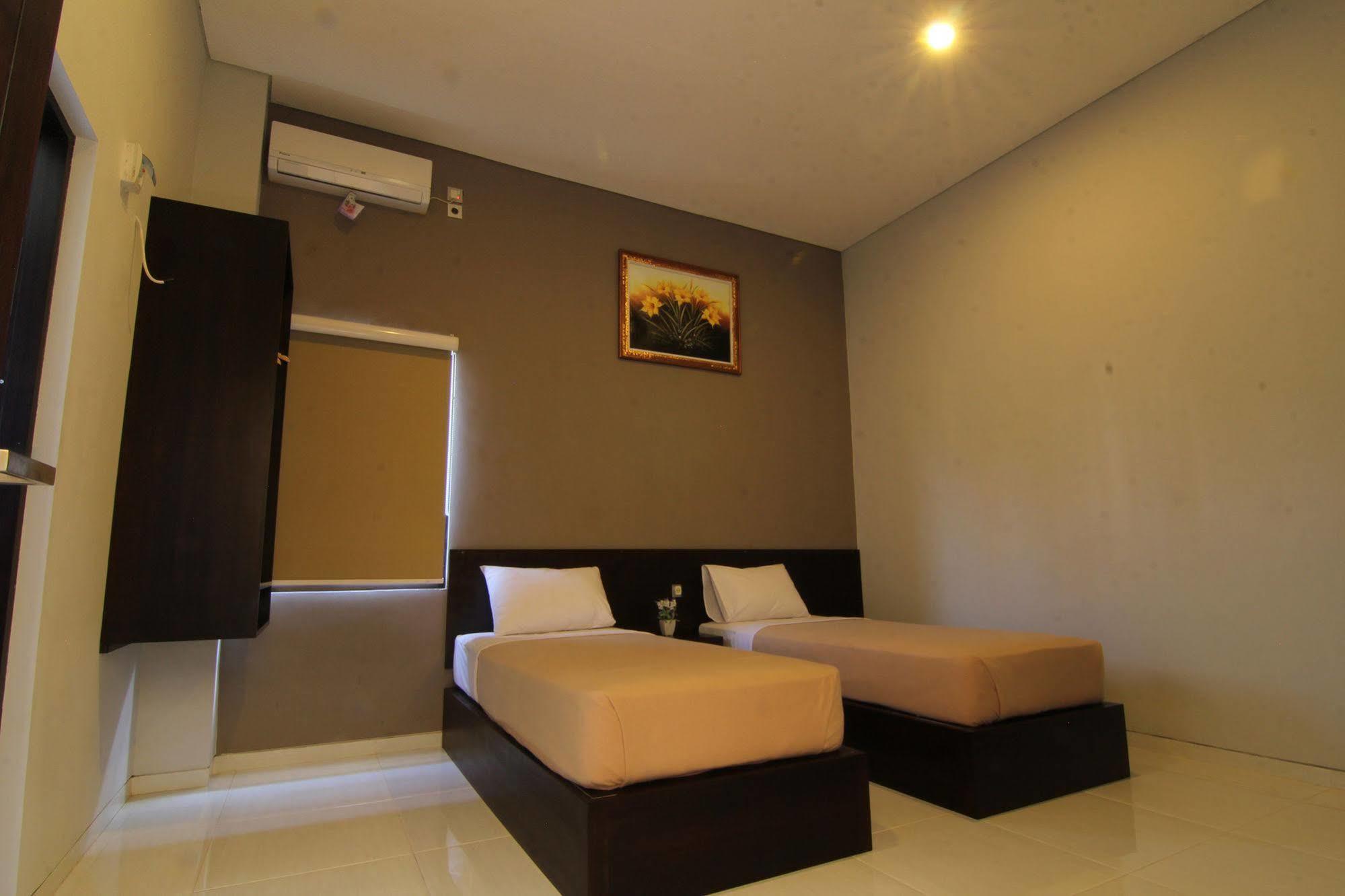 Hotel Mandari Pabean Buleleng Esterno foto